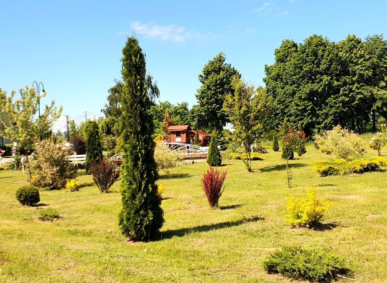 Willa Park Островець-Свентокшиський Екстер'єр фото