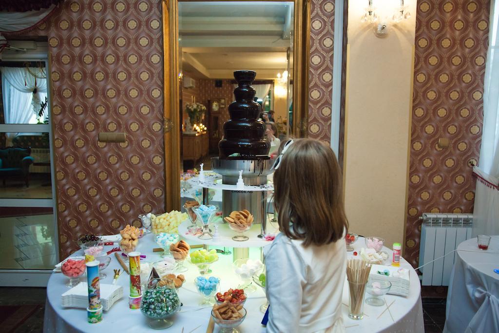 Willa Park Островець-Свентокшиський Екстер'єр фото