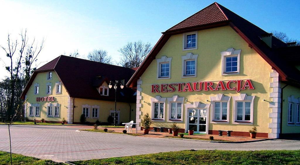 Willa Park Островець-Свентокшиський Екстер'єр фото