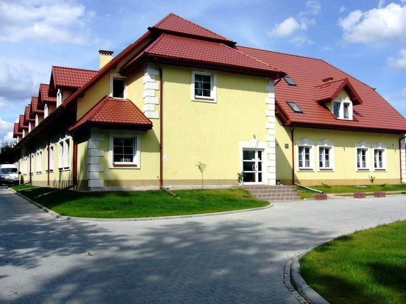 Willa Park Островець-Свентокшиський Екстер'єр фото